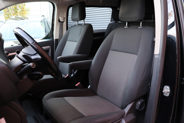 Opel Vivaro 2.0 CDTI 177 PK L3H1 DC | Dubbel Cabine | Head-Up | CarPlay | Camera | F1 Flippers | Navigatie | Trekhaak | Climate control | 5-Zitter | Nieuwe APK | NAP Logisch | NL Auto