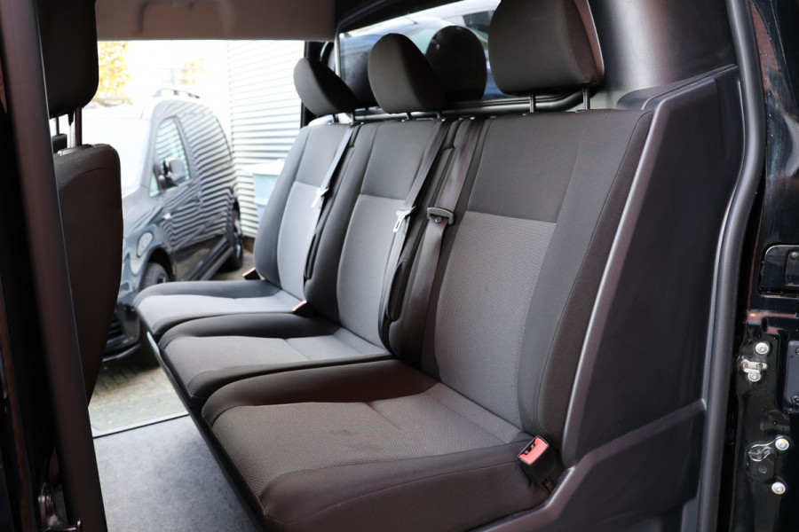 Opel Vivaro 2.0 CDTI 177 PK L3H1 DC | Dubbel Cabine | Head-Up | CarPlay | Camera | F1 Flippers | Navigatie | Trekhaak | Climate control | 5-Zitter | Nieuwe APK | NAP Logisch | NL Auto