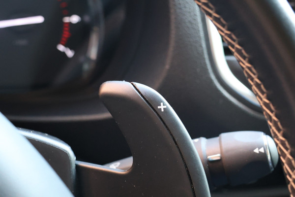 Opel Vivaro 2.0 CDTI 177 PK L3H1 DC | Dubbel Cabine | Head-Up | CarPlay | Camera | F1 Flippers | Navigatie | Trekhaak | Climate control | 5-Zitter | Nieuwe APK | NAP Logisch | NL Auto