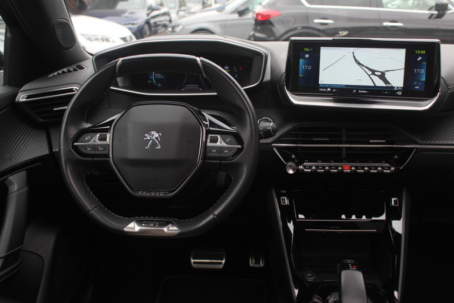 Peugeot e-208 EV GT 350 50 kWh Panoramadak / Camera / Virtual Cockpit / Half leder / Navigatie / Keyless / Cruise Control / Dodehoek detectie