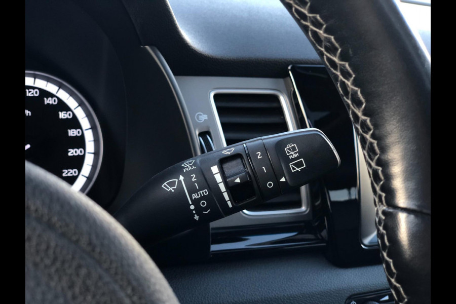 Kia Niro 1.6 GDi Hybrid Design Edition | SCHUIFDAK, NAVI, CAMERA, CRUISE, STOEL+STUURVERW. | DEALERONDERHOUDEN | NAP |