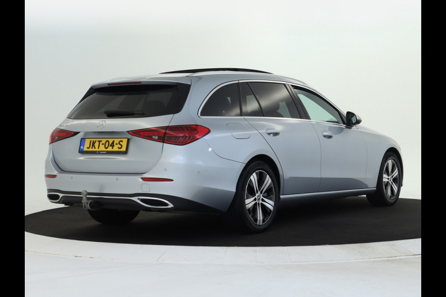 Mercedes-Benz C-Klasse Estate 300 e AMG Plug-In Hybride Panorama Schuif-Kanteldak | Trekhaak | Digital Light | 360° camera | Easy Pack Achterklep | Apple CarPlay. Inclusief 24 maanden MB Certified garantie voor Europa.