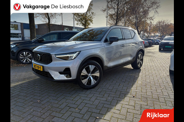 Volvo XC40 1.5 T4 Plug-in hybrid Plus Dark / Panorama-dak / Harman-Kardon / camera / stuur en stoel verwarming