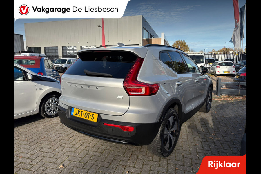 Volvo XC40 1.5 T4 Plug-in hybrid Plus Dark / Panorama-dak / Harman-Kardon / camera / stuur en stoel verwarming