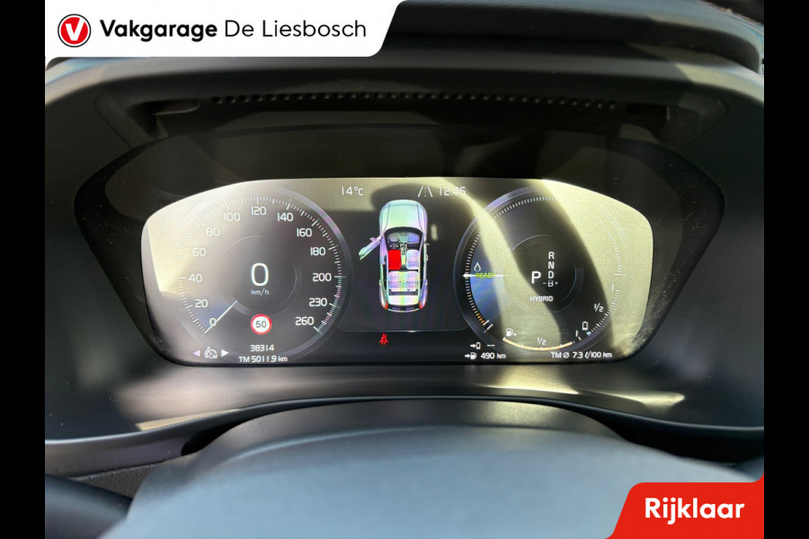 Volvo XC40 1.5 T4 Plug-in hybrid Plus Dark / Panorama-dak / Harman-Kardon / camera / stuur en stoel verwarming