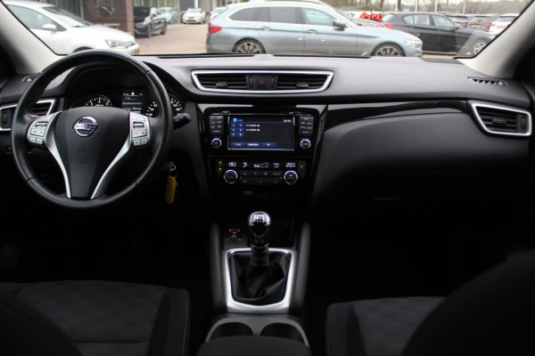 Nissan QASHQAI 1.2 N-Connecta / Trekhaak / Panoramadak / 360Camera / 18'' / Keyless / Navigatie / Getint glas / DAB / Cruise Control