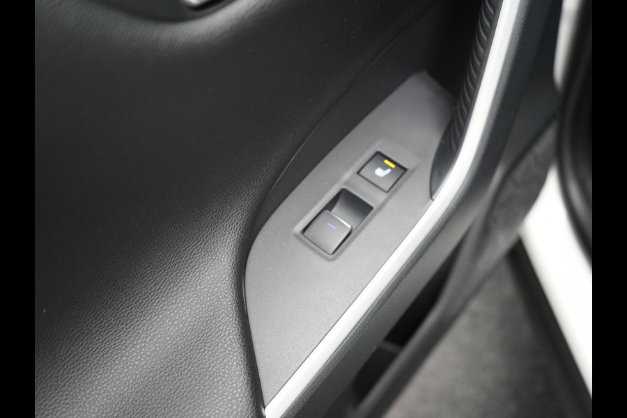 Toyota RAV4 2.5 Plug-in Hybrid AWD Dynamic 306pk Dealer O.H PHEV | Adaptive Cruise | Trekhaak | Sportstoelen Verwarmd | Camera | Apple Carplay | 18"L.M | Keyless | Stuurverwarming | Navigatie |