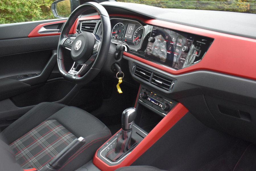 Volkswagen Polo 2.0 TSI GTI Cruise ACC Stoelvw Navi