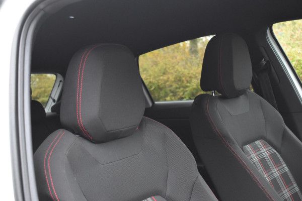 Volkswagen Polo 2.0 TSI GTI Cruise ACC Stoelvw Navi