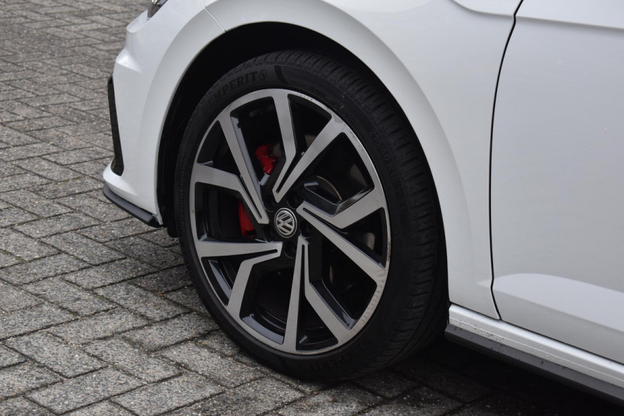 Volkswagen Polo 2.0 TSI GTI Cruise ACC Stoelvw Navi