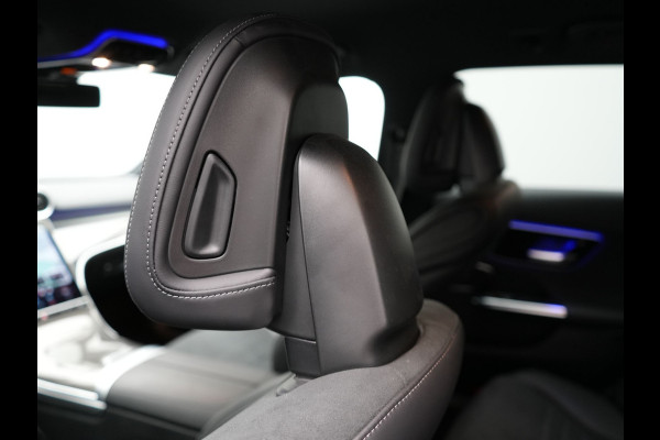 Mercedes-Benz C-Klasse Estate 300 e AMG Line Plug In Hybrid 313pk Dealer O.H PHEV | Trekhaak af Fabriek | Adaptive Cruise | 360 Camera | Digital LED | Burmester Soundsystem | Alcantara Sportstoelen Verwarmd | Sfeerverlichting | Keyless |