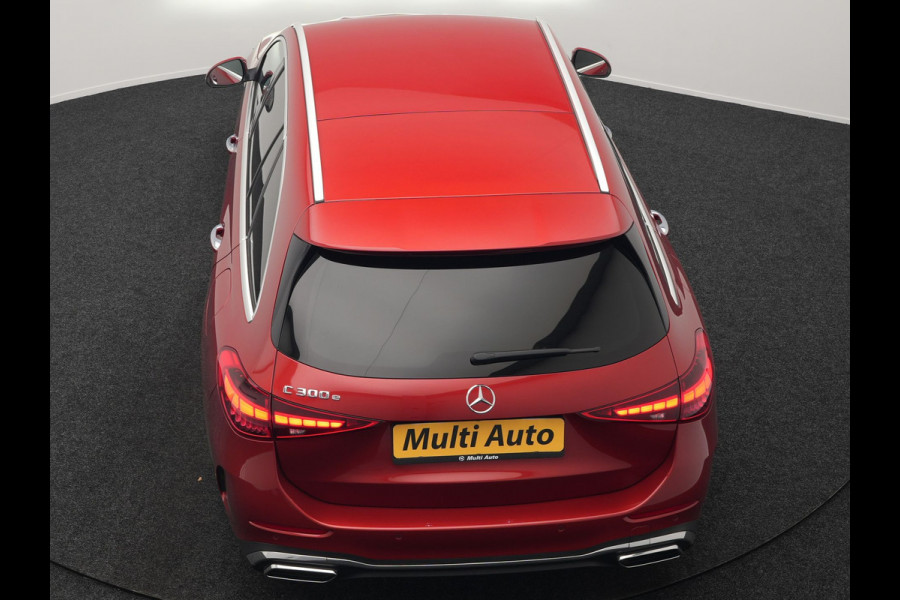 Mercedes-Benz C-Klasse Estate 300 e AMG Line Plug In Hybrid 313pk Dealer O.H PHEV | Trekhaak af Fabriek | Adaptive Cruise | 360 Camera | Digital LED | Burmester Soundsystem | Alcantara Sportstoelen Verwarmd | Sfeerverlichting | Keyless |