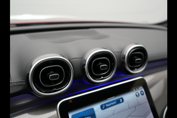 Mercedes-Benz C-Klasse Estate 300 e AMG Line Plug In Hybrid 313pk Dealer O.H PHEV | Trekhaak af Fabriek | Adaptive Cruise | 360 Camera | Digital LED | Burmester Soundsystem | Alcantara Sportstoelen Verwarmd | Sfeerverlichting | Keyless |