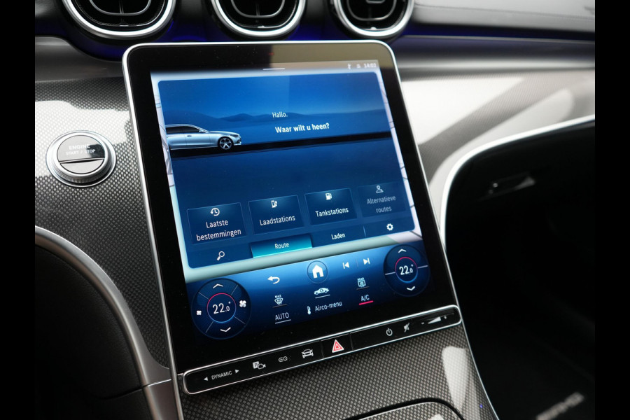Mercedes-Benz C-Klasse Estate 300 e AMG Line Plug In Hybrid 313pk Dealer O.H PHEV | Trekhaak af Fabriek | Adaptive Cruise | 360 Camera | Digital LED | Burmester Soundsystem | Alcantara Sportstoelen Verwarmd | Sfeerverlichting | Keyless |