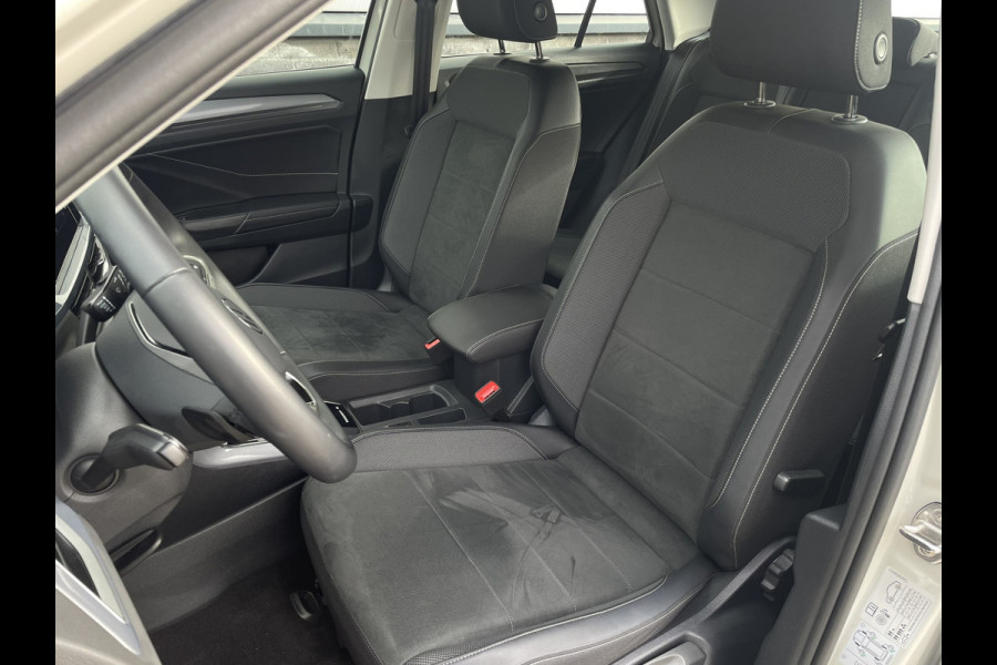 Volkswagen T-Roc 1.5 TSI Style | LED | Camera | Carplay | Climate