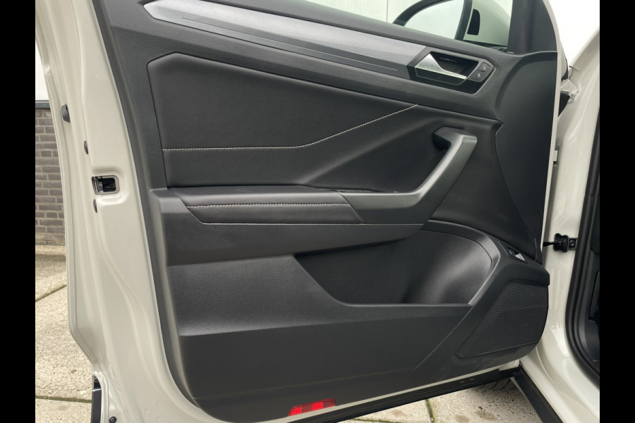 Volkswagen T-Roc 1.5 TSI Style | LED | Camera | Carplay | Climate