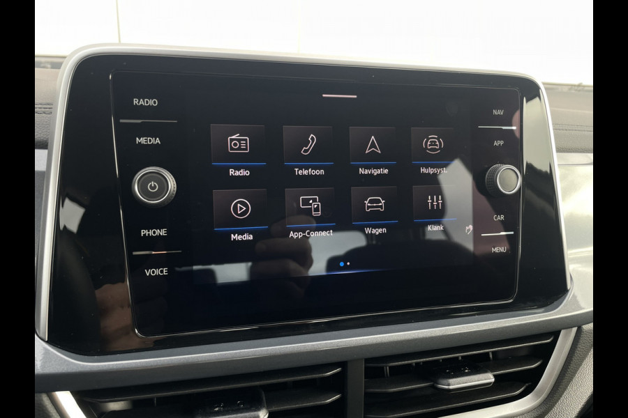 Volkswagen T-Roc 1.5 TSI Style | LED | Camera | Carplay | Climate