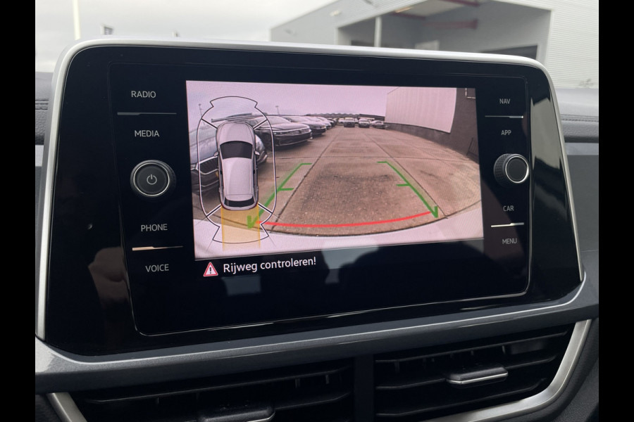 Volkswagen T-Roc 1.5 TSI Style | LED | Camera | Carplay | Climate