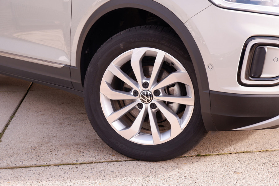 Volkswagen T-Roc 1.5 TSI Style | LED | Camera | Carplay | Climate