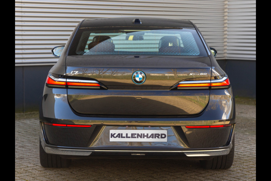 BMW i7 xDrive60 - Bowers & Wilkins - Automatische Deuren - Stoelventilatie + Massage