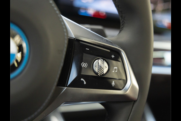 BMW i7 xDrive60 - Bowers & Wilkins - Automatische Deuren - Stoelventilatie + Massage