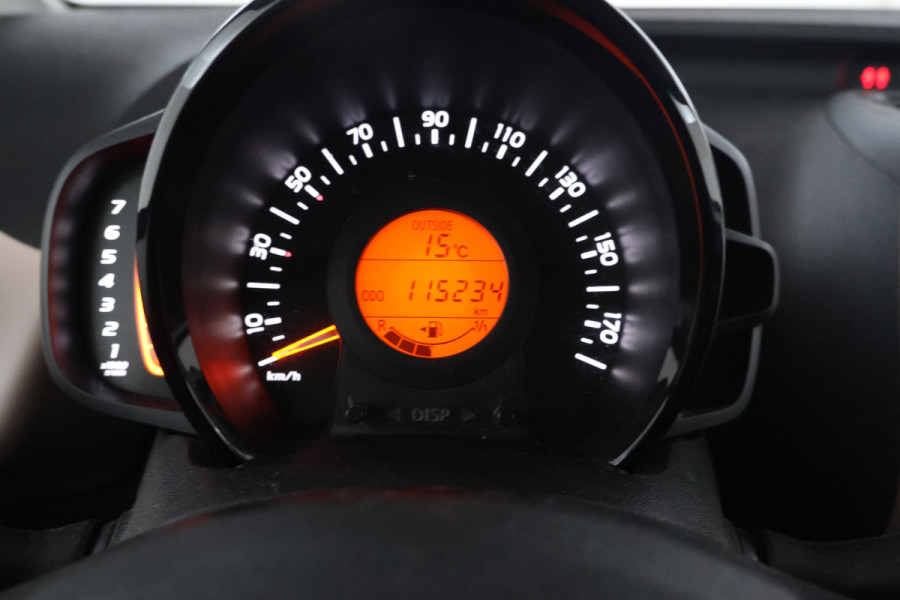 Citroën C1 1.0 VTi Elle Apple Carplay / Parkeer camera / 5 deurs!