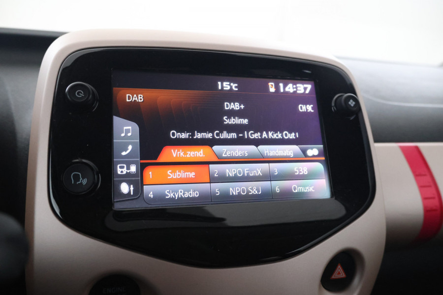 Citroën C1 1.0 VTi Elle Apple Carplay / Parkeer camera / 5 deurs!