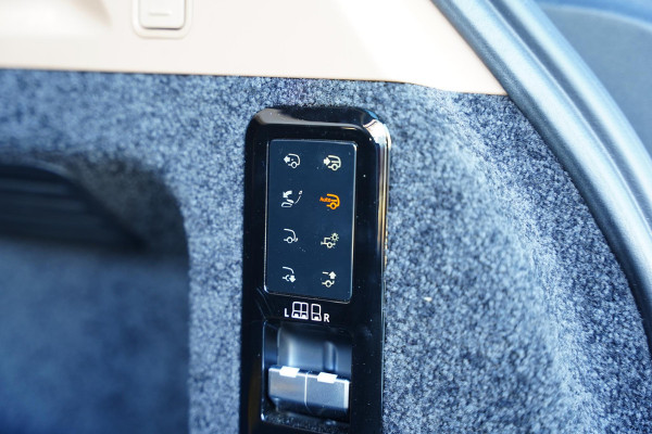 Land Rover Range Rover P 550 E SV Sunset Gold / Leather SV Beige Brown