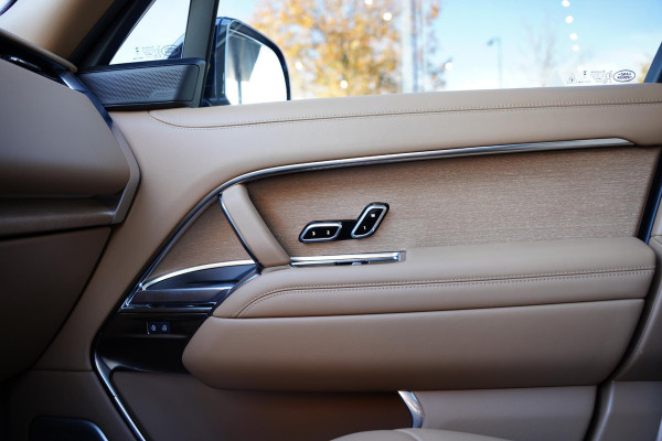 Land Rover Range Rover P 550 E SV Sunset Gold / Leather SV Beige Brown