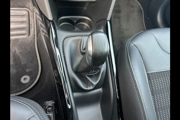 Peugeot 2008 1.2 PureTech GT-line | CARPLAY | PANO | TREKHAAK | NAVI | BLUETOOTH | AUX/USB | CC | PDC | APK T/M 20-10-2026 | TOP