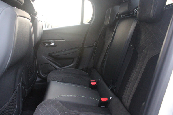 Peugeot 208 1.2 130PK AUTOMAAT GT PACK | BLACK PACK | PANORAMA DAK | ALCANTARA BEKLEDING | ACHTERUITRIJ CAMERA | ADAPTIVE CRUISE CONTROL | FULL LED KOPLAMPEN | 3-D INSTRUMENTENPANEEL | STOEL VERWARMING | 17" LICHTMETALEN VELGEN | ALL SEASON BANDEN | DODEHOEK DETECTIE | NAVIGATIE | APPLE CARPLAY/ANDROID AUTO | DAB+ RADIO |