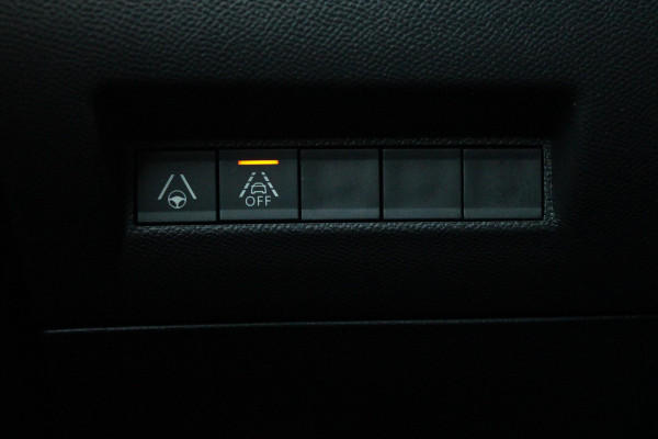 Peugeot 208 1.2 130PK AUTOMAAT GT PACK | BLACK PACK | PANORAMA DAK | ALCANTARA BEKLEDING | ACHTERUITRIJ CAMERA | ADAPTIVE CRUISE CONTROL | FULL LED KOPLAMPEN | 3-D INSTRUMENTENPANEEL | STOEL VERWARMING | 17" LICHTMETALEN VELGEN | ALL SEASON BANDEN | DODEHOEK DETECTIE | NAVIGATIE | APPLE CARPLAY/ANDROID AUTO | DAB+ RADIO |