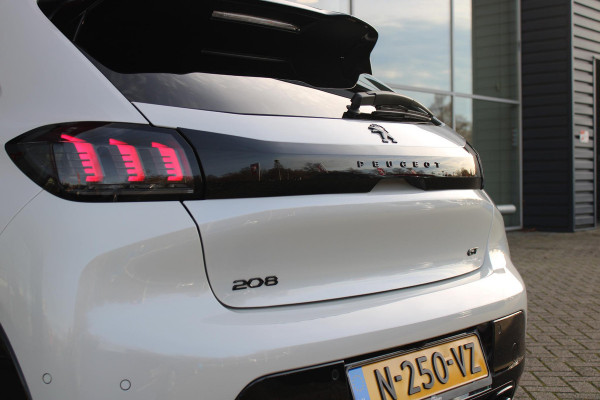 Peugeot 208 1.2 130PK AUTOMAAT GT PACK | BLACK PACK | PANORAMA DAK | ALCANTARA BEKLEDING | ACHTERUITRIJ CAMERA | ADAPTIVE CRUISE CONTROL | FULL LED KOPLAMPEN | 3-D INSTRUMENTENPANEEL | STOEL VERWARMING | 17" LICHTMETALEN VELGEN | ALL SEASON BANDEN | DODEHOEK DETECTIE | NAVIGATIE | APPLE CARPLAY/ANDROID AUTO | DAB+ RADIO |
