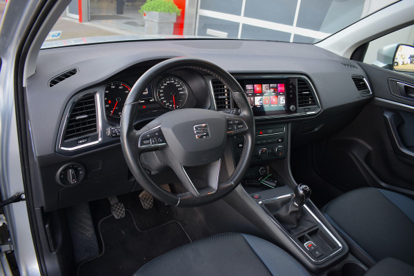 Seat Ateca 1.0 EcoTSI Style Business Intense | Trekhaak | Apple CarPlay | Camera | Climate