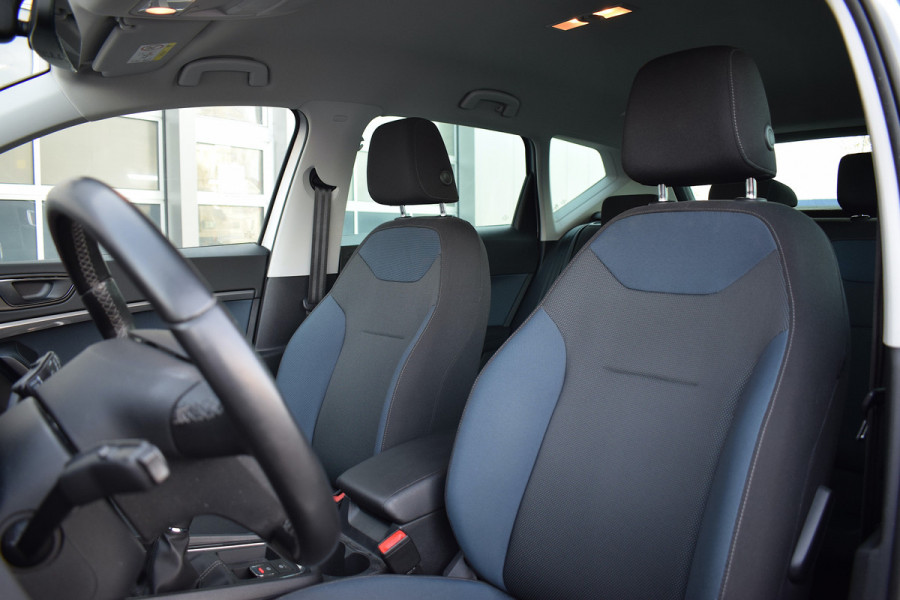 Seat Ateca 1.0 EcoTSI Style Business Intense | Trekhaak | Apple CarPlay | Camera | Climate