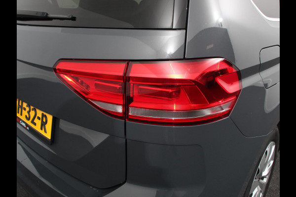 Volkswagen Touran 1.5 TSI DSG Comfortline 7p Navigatie Apple Carplay/Android Auto Parkeersensoren Adaptive Cruise Control Stoelverwarming Climate Control