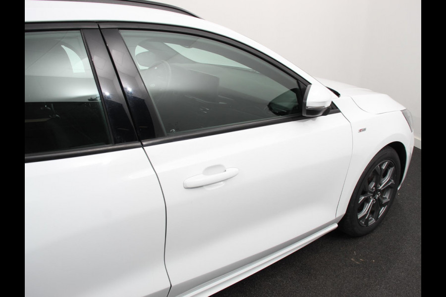 Ford FOCUS Wagon 1.0 EcoBoost Hybrid ST Line Navigatie Climate Control Led Dab Camera Parkeer sensoren Cruise Control Lichtmetalen velgen