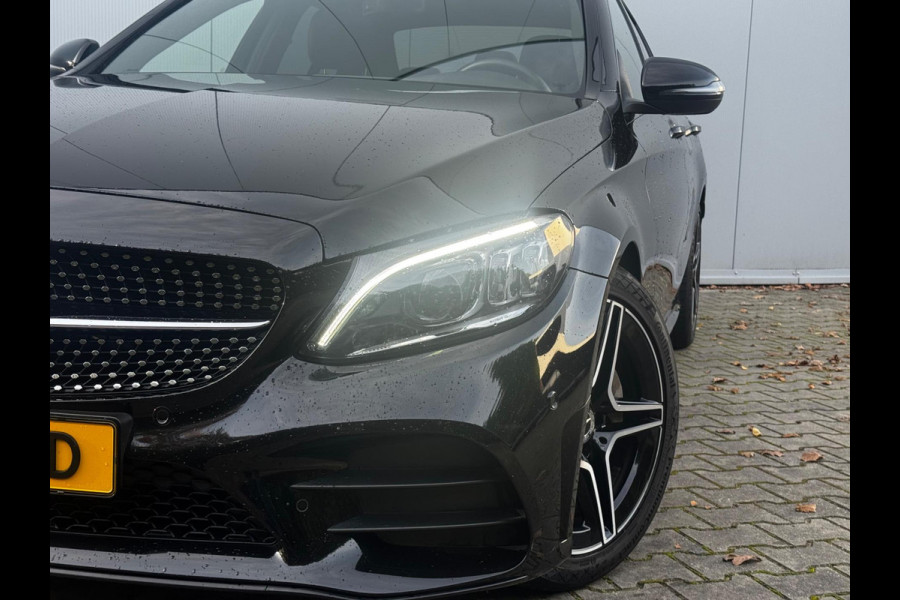 Mercedes-Benz C-Klasse C180 AMG FACELIFT PANORAMADAK VIRTUAL ORIGINEEL NEDERLANDS DEALER NAP