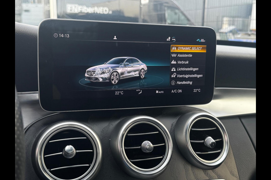 Mercedes-Benz C-Klasse C180 AMG FACELIFT PANORAMADAK VIRTUAL ORIGINEEL NEDERLANDS DEALER NAP