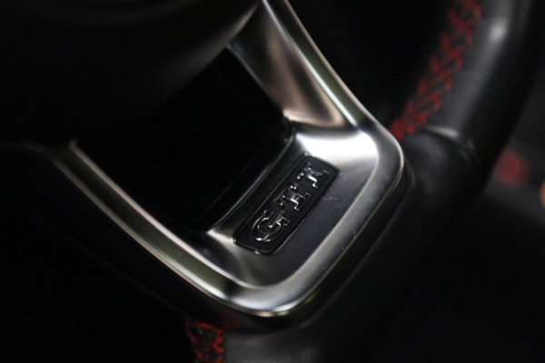 Volkswagen Polo 2.0 TSI GTI PANO/CARPLAY/CAM/SFEERVER/BLINDESPOT/VOL