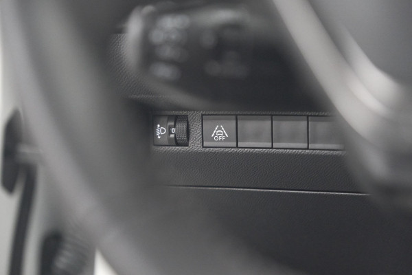 Peugeot 208 PureTech 100 Allure Pack | Camera | Apple Carplay | Parkeersensoren