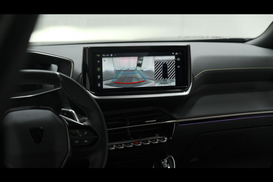 Peugeot 2008 PureTech 130 EAT8 GT | Trekhaak | 360 Camera | Adaptieve Cruise Control | Apple Carplay