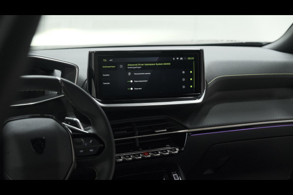 Peugeot 2008 PureTech 130 EAT8 GT | Trekhaak | 360 Camera | Adaptieve Cruise Control | Apple Carplay