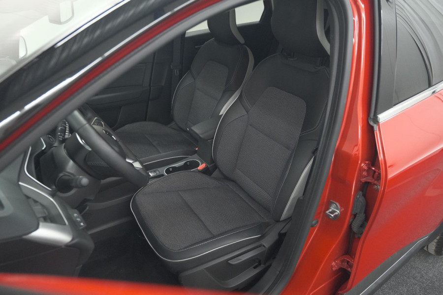 Renault Captur TCe 90 Techno | 360 Camera | 9.3 Inch Grootscherm | Apple Carplay | Navigatie