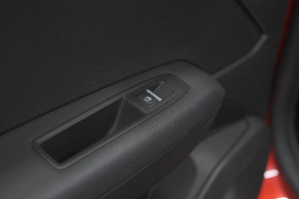 Renault Captur TCe 90 Techno | 360 Camera | 9.3 Inch Grootscherm | Apple Carplay | Navigatie