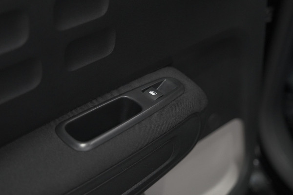 Citroën C3 PureTech 110 EAT6 Max | Apple Carplay | Parkeersensoren | Climate Control | 16 Inch Lichtmetalen Velgen