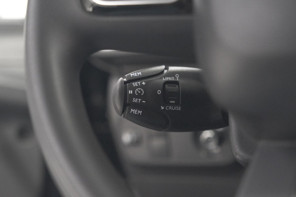 Citroën C3 PureTech 110 EAT6 Max | Apple Carplay | Parkeersensoren | Climate Control | 16 Inch Lichtmetalen Velgen