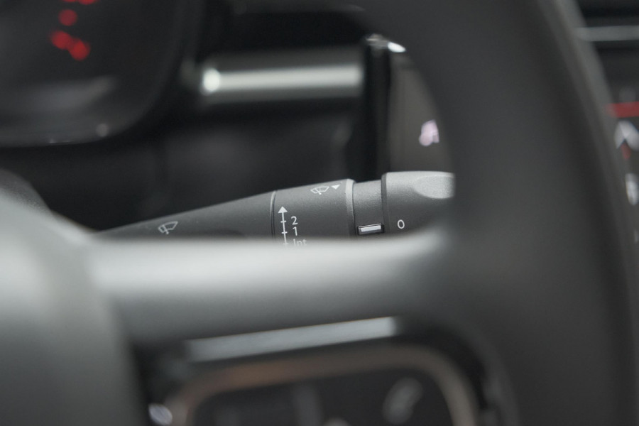 Citroën C3 PureTech 110 EAT6 Max | Apple Carplay | Parkeersensoren | Climate Control | 16 Inch Lichtmetalen Velgen