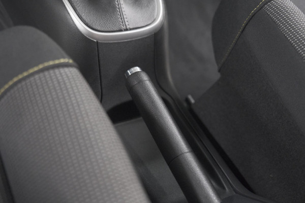 Citroën C3 PureTech 110 EAT6 Max | Apple Carplay | Parkeersensoren | Climate Control | 16 Inch Lichtmetalen Velgen