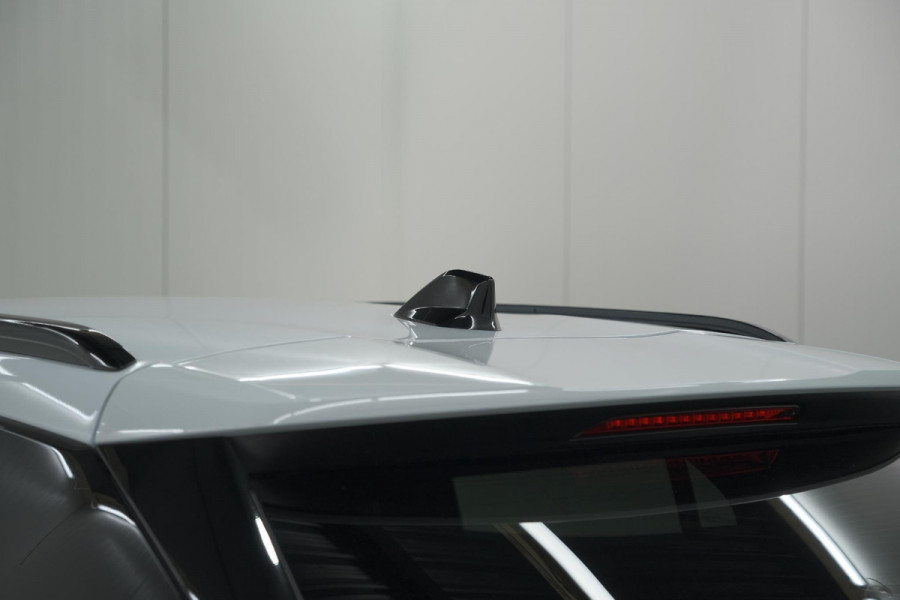 Peugeot 2008 PureTech 100 Allure | Camera | Navigatie | Parkeersensoren | Apple Carplay